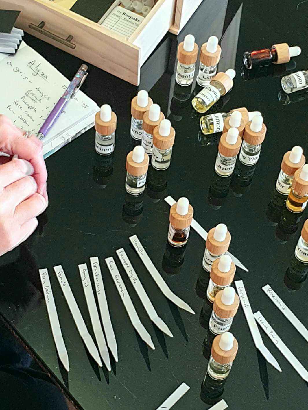 Custom Perfume Blending Session | 1 Hour | 10ml Perfume Oil