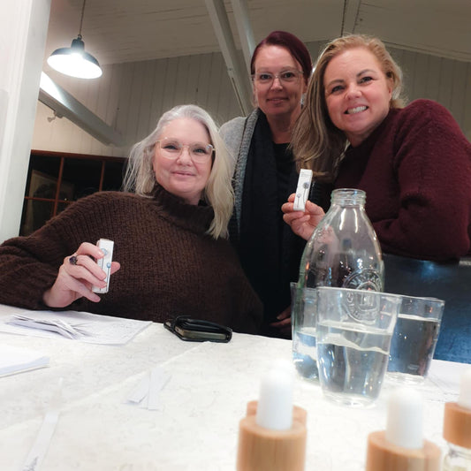 Couples Custom Perfume Blending Session | 2hrs | 10ml x 2 Perfume Oil